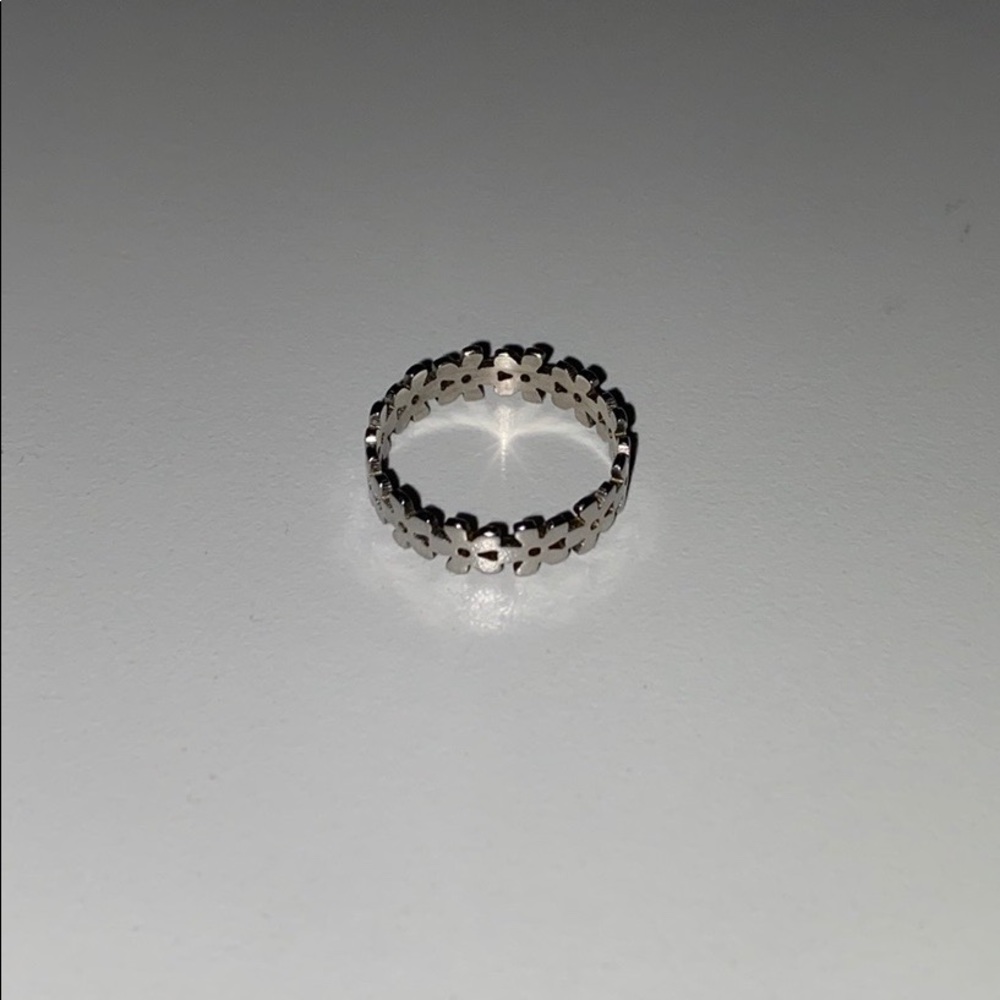 Flower Ring - Picture 2 of 2